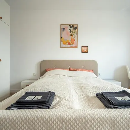 דירה Cozy Modern With Stunning View! סופיה