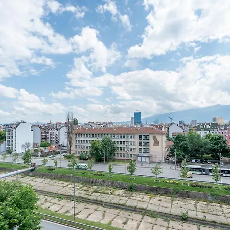 Cozy Modern With Stunning View! * Sofia